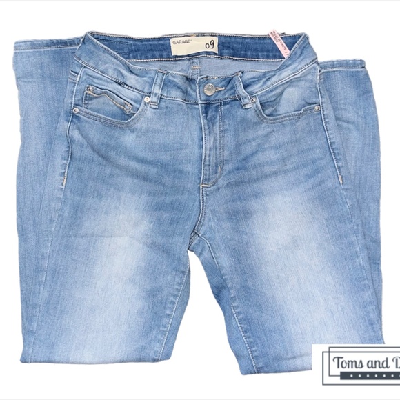 Garage Women's Light Blue Jean - Picture 2 of 3